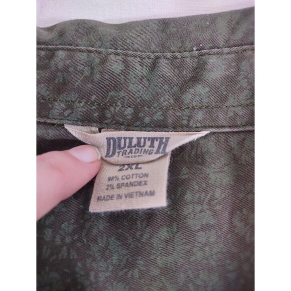 Duluth Trading Co Womens Button Up Top Size 2XL Green Floral Long Sleeve - Picture 3 of 6